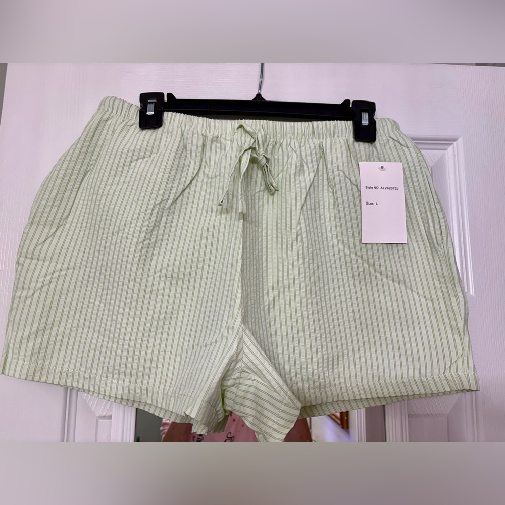 Light Green Striped Drawstring Women's Shorts